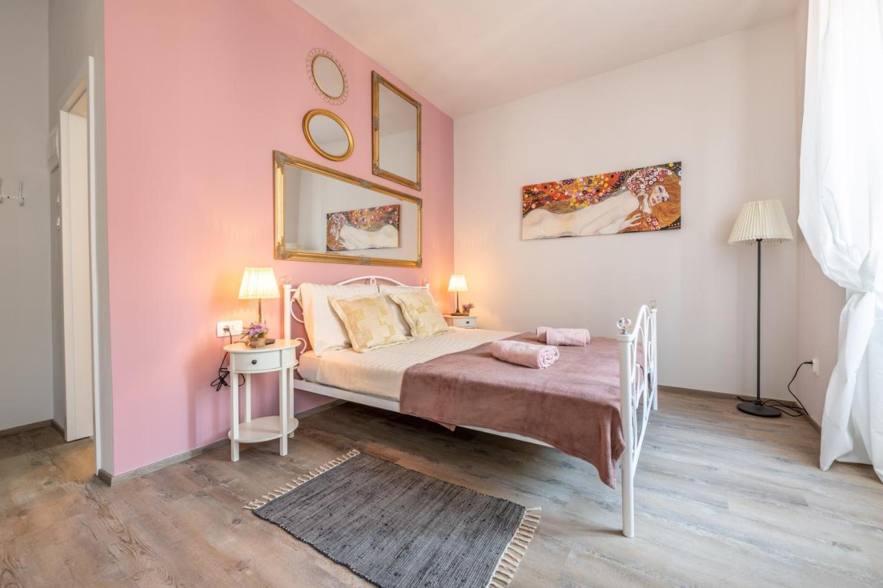 Apartman Old Romantic 4 With Free Private Parking Pula